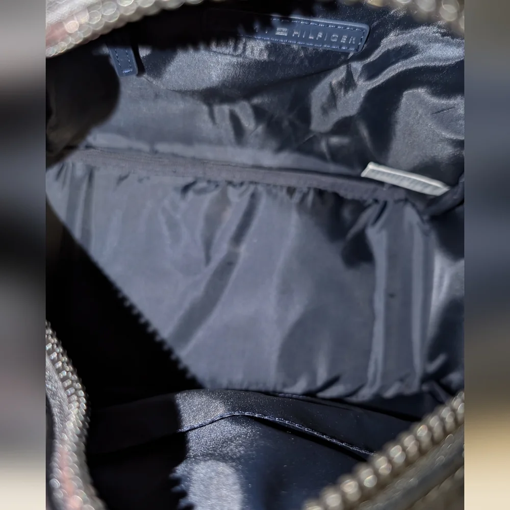 Tommy Hilfiger Black Embossed Backpack | Gold Logo | Zipper Closure | NWT Medium - Picture 7 of 7